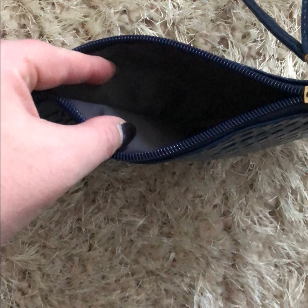 Navy crocodile wristlet - Picture 2 of 2